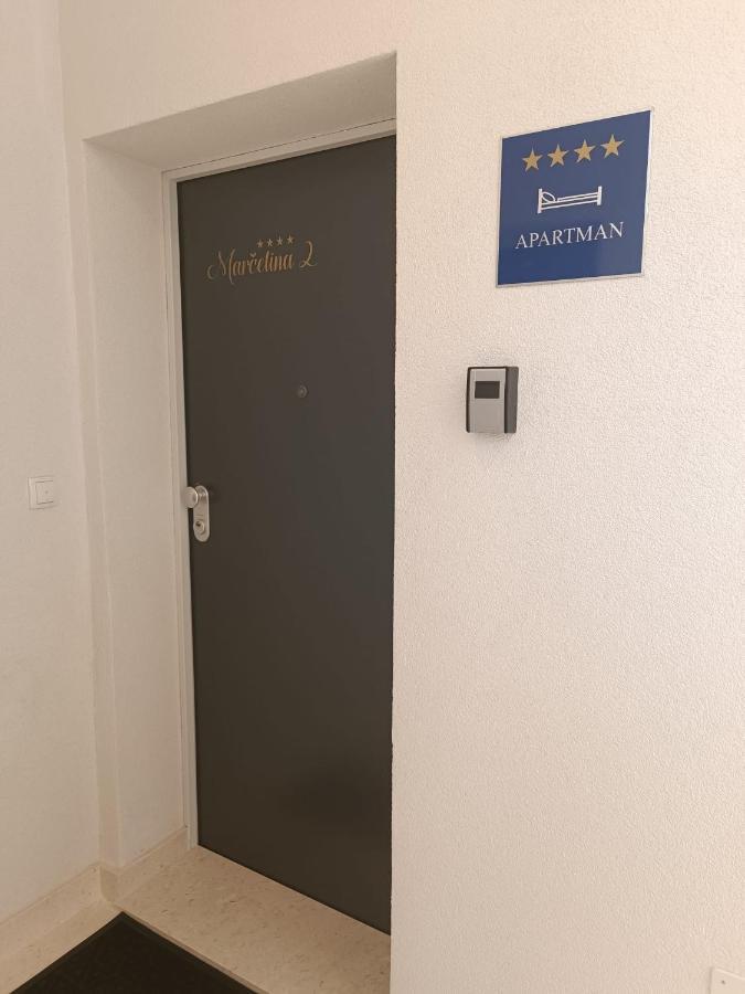 Apartman Marcelina 2 In Trogir Exterior photo
